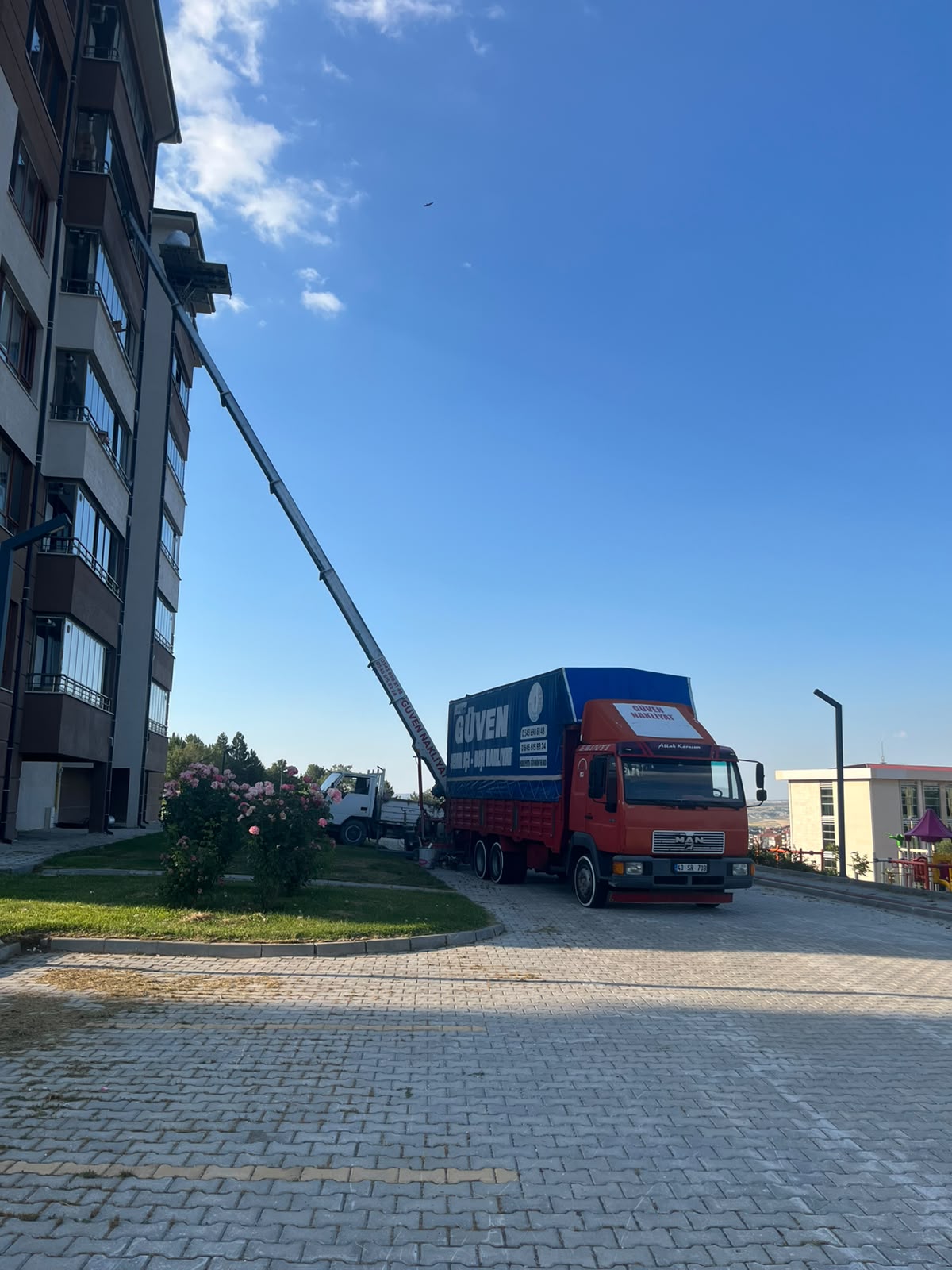 Kütahya Güven Nakliyat araç